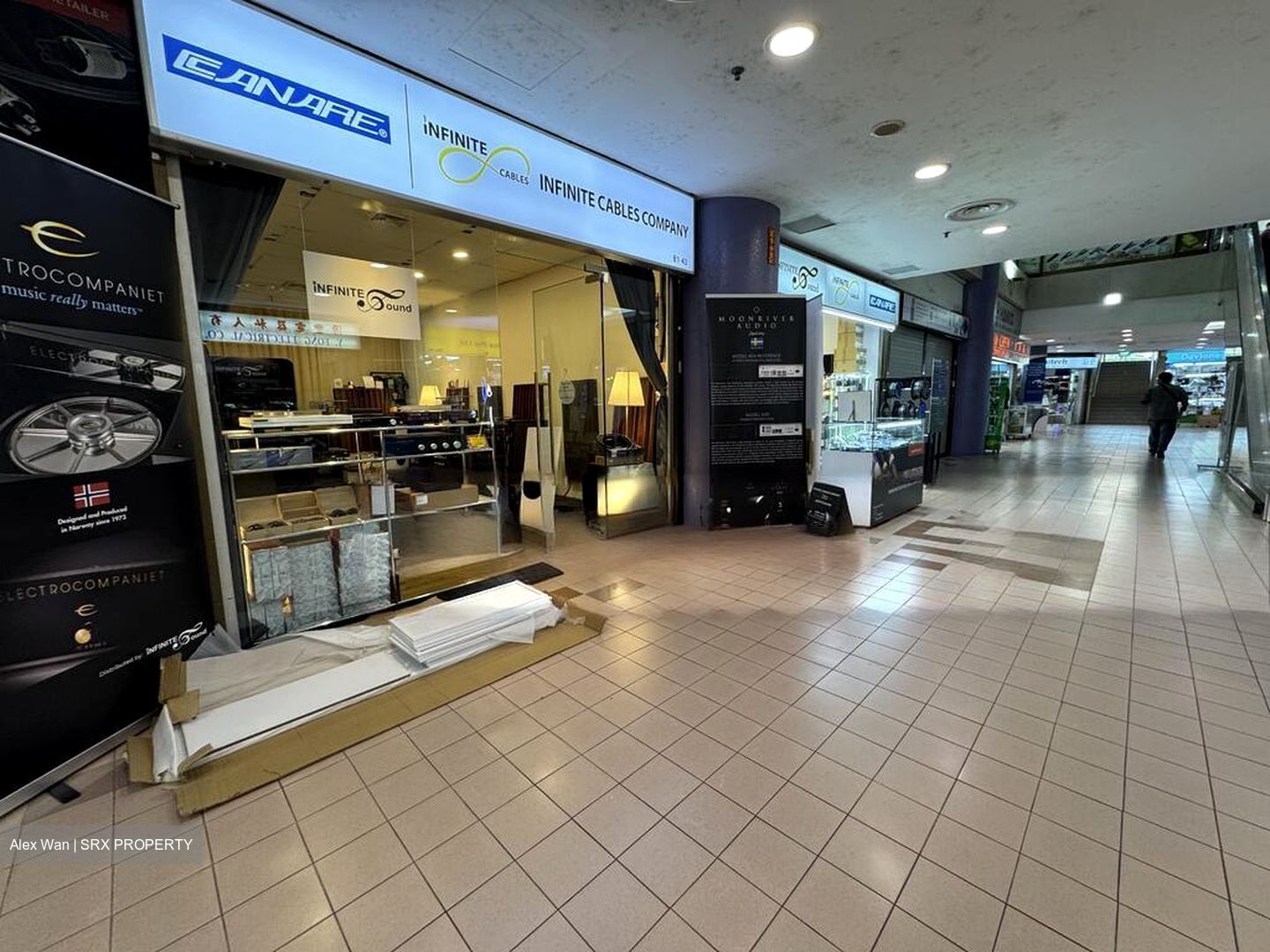 Sim Lim Tower (D8), Shop House #607287191